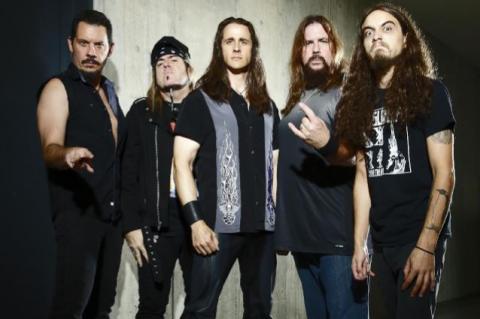 RIOT V - Vidéo live du titre "Sign Of The Crimson Storm"