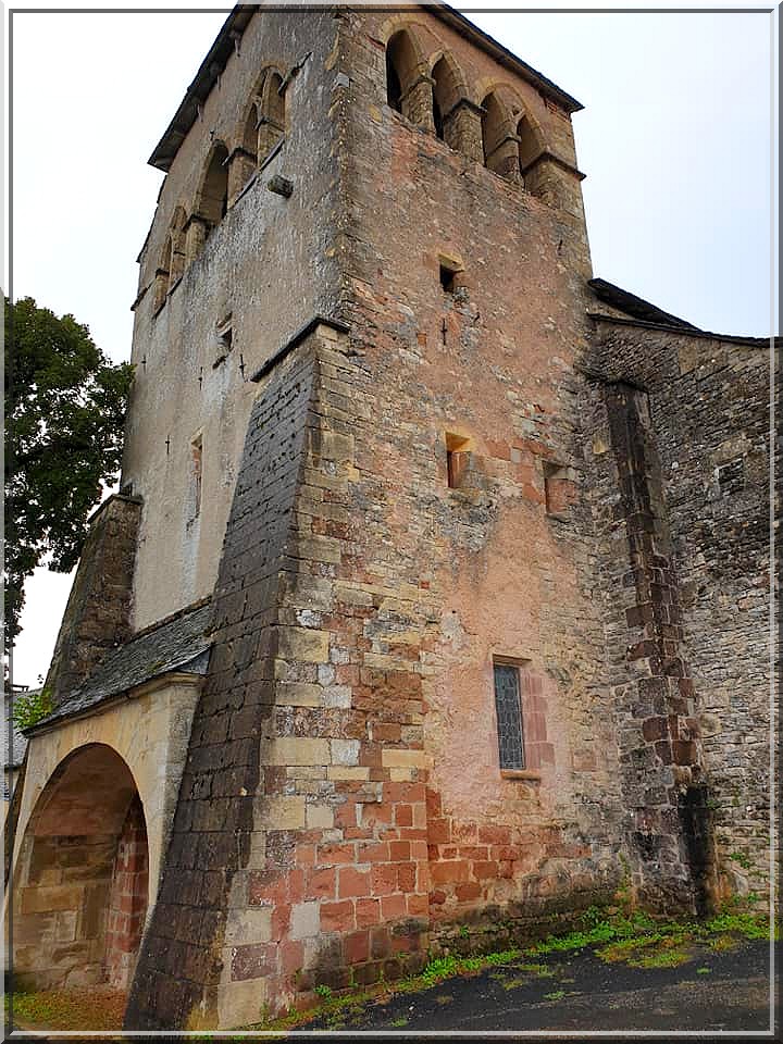 955 - Le village de Bozouls en Aveyron (12)
