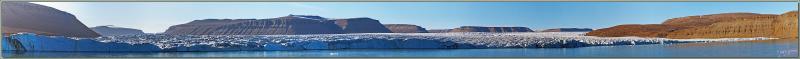 Dernières vues panoramiques de Crocker Bay admirées depuis le pont de l'Austral - Devon Island - Baffin Bay - Nunavut - Canada