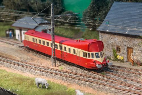 Construction d'un autorail ADP sur base Electrotren