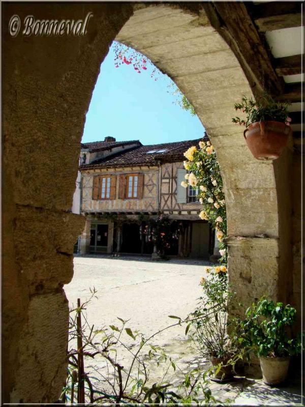 Labastide-d'Armagnac bastide Landes La Place Royale