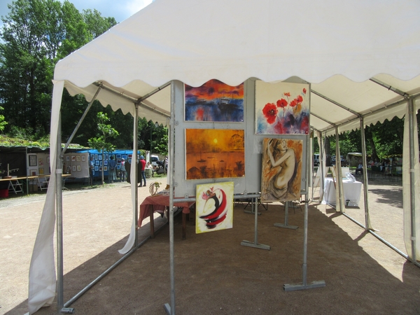 Le salon "Arts et Artisanats" de Brion  sur Ource s'est déroulée  le 16 juin sous un beau soleil, et les visiteurs ont été nombreux !