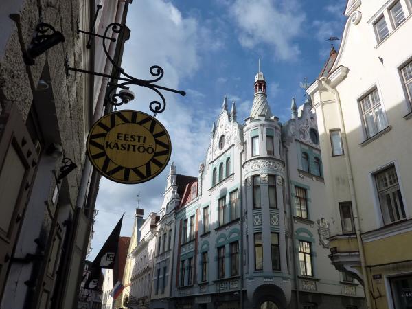 Les pays Baltes : Estonie : Jour 7 - matinée libre à Tallinn et retour sur Paris