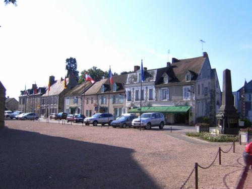 Villefranche d'Allier  (Allier)  1ère partie