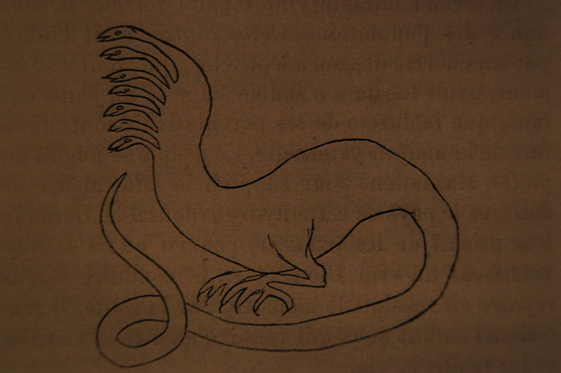 Dragon à sept têtes.JPG