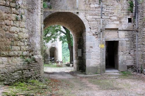 Quelques images du château de Rochefort à Asnières en montagne