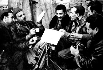 Krim Belkacem, Ali Zamoum