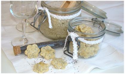 CRACKERS AU GROS SEL ET AU PAVOT