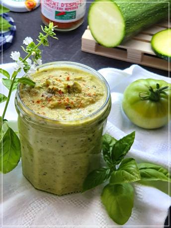 PESTO AU BASILIC,COURGETTE,TOMATE VERTE AU PIMENT D'ESPELETTE