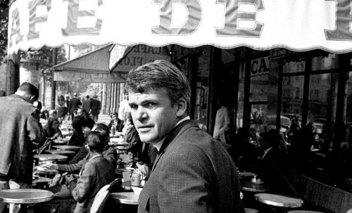 Milan Kundera (1929-2023) en 1969