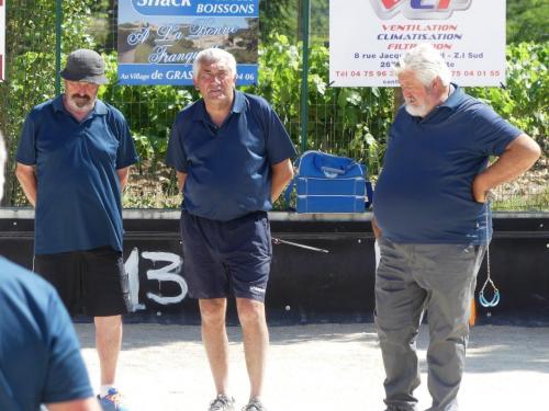 Quelques Villeneuvoie et Lavilledieu au fédéral quadrettes vérérans à Valvigneres 