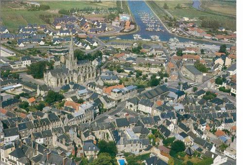 LES REMPARTS DE CARENTAN (Manche)