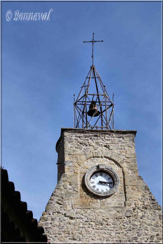 Ansouis Vaucluse campanile sur le beffroi