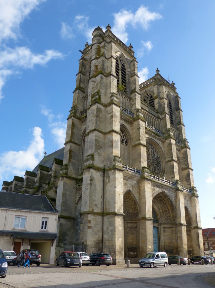 Près d'Amiens, la commune de CORBIE 