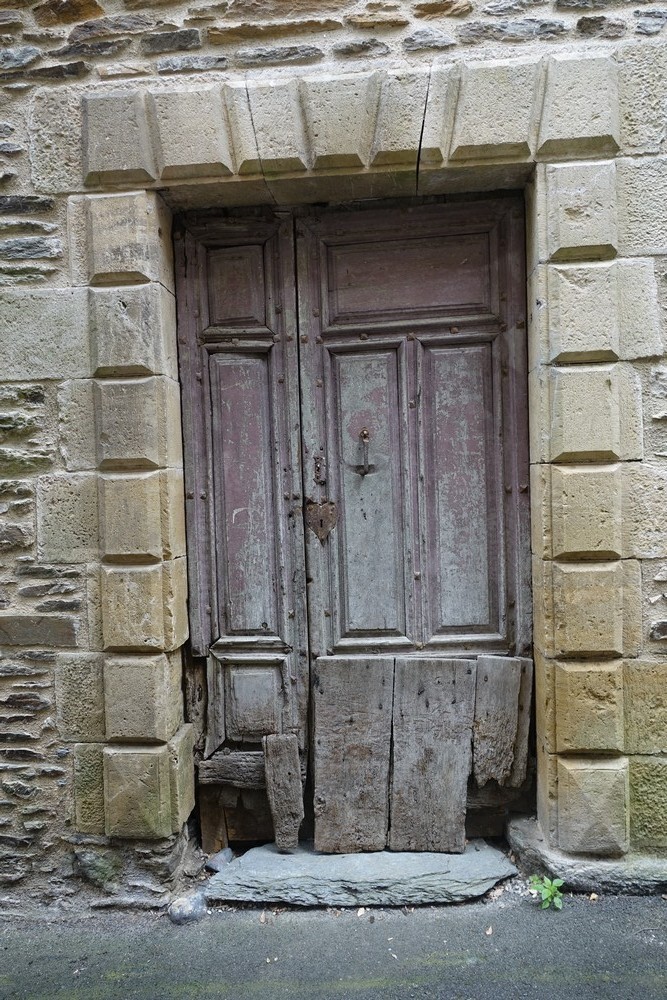 Le joli village d'Estaing...