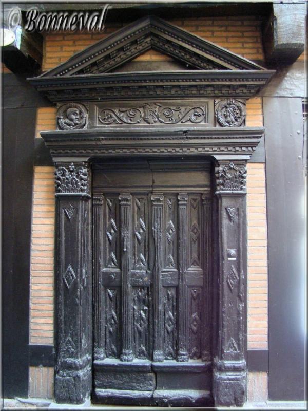 Albi porte Renaissance de la Maison Enjalbert