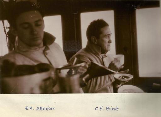 * FNFL : en souvenir des Marins des corvettes Alysse et Mimosa
