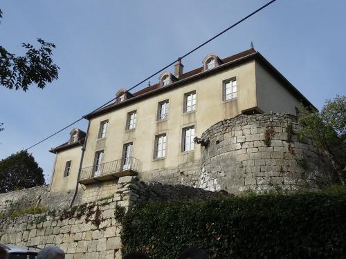 Visite de Brémur, village perché
