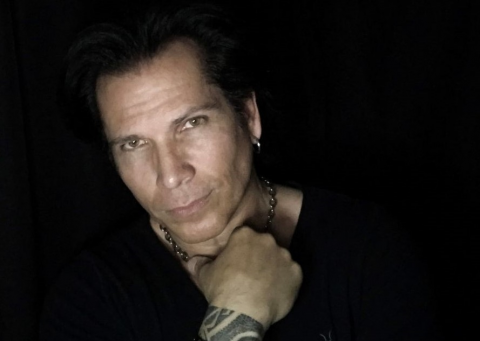 ROB MORATTI - Les détails du nouvel album Epical ; "Can I Hold You For A While" Clip