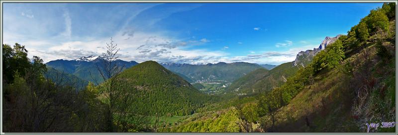 Panorama sur la haute vallée de la Garonne vue de la montée au Pic du Gar - Boutx - 31