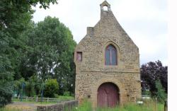 LES REMPARTS DE SACEY (Manche)