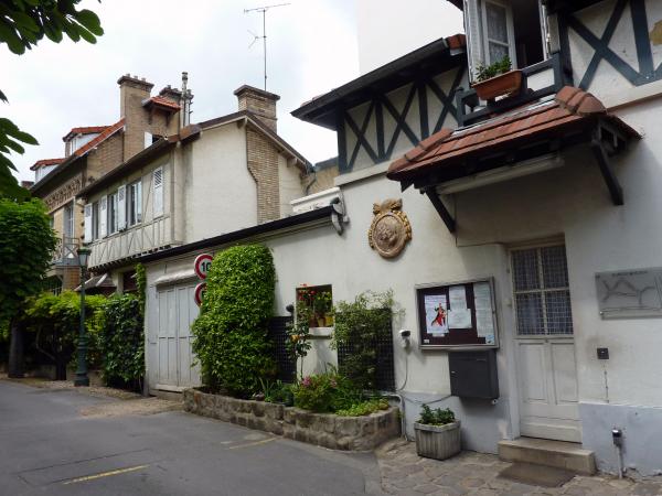 Sur les traces d'Hector Guimard à Auteuil avec Générations 13