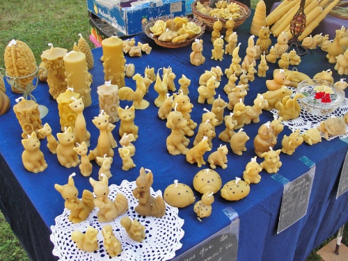 Le vide-grenier de la maison de La Charme à Châtillon sur Seine...