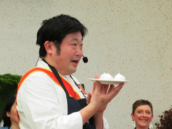 Takashi Kinoshita a démontré tout son savoir-faire au Salon Arts et Saveurs du Lions Club Châtillonnais