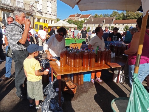 La fête de la pomme 2011 à Laignes...