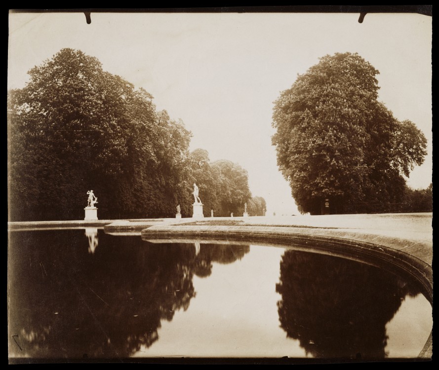 Atget Paris St Cloud 889x750 Le Paris de 1900 par Atget 