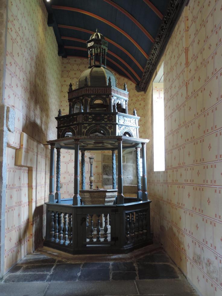 SIZUN - Intérieur de l'église