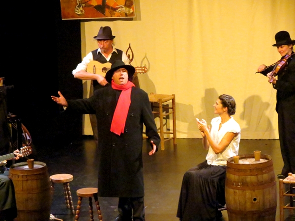 "Au cabaret du lapin agile", un joyeux et émouvant spectacle a ravi le public au théâtre Gaston Bernard de Châtillon sur Seine.