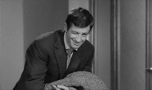 JEAN PAUL BELMONDO - LA FRANCAISE ET L'AMOUR