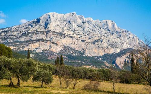 Montagne Sainte-Victoire (Bouches du Rhône)