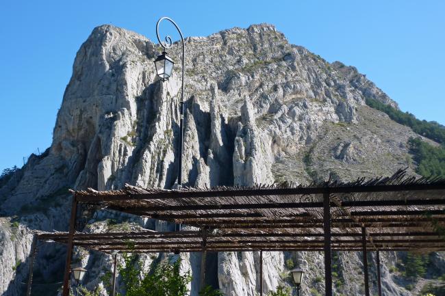 ☻ Vacances 2022 à Saint-Martin-les-Eaux : visite de Sisteron