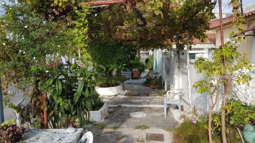 De KALAMATA à LIMENI