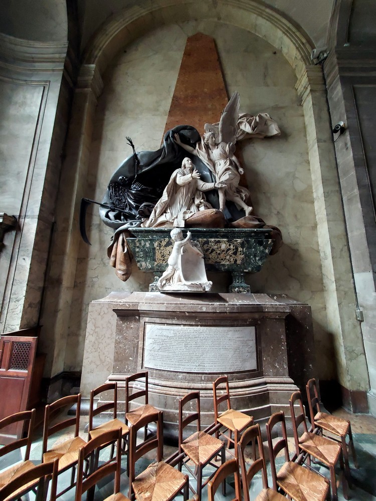 Tombeau du curé de Gergy