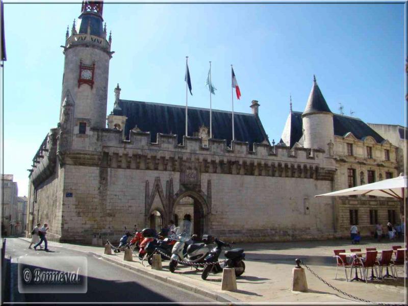 La Rochelle l'Hôtel de Ville Renaissance et gothique classé MH