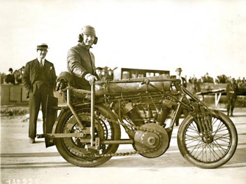 Moteur industriel = moto de record