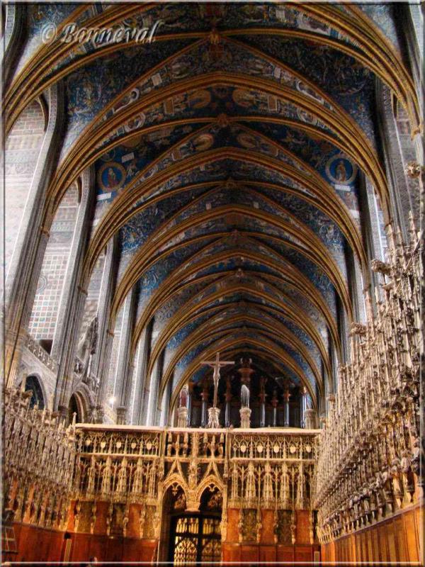 Cathédrale Sainte-Cécile d'Albi stalles dans le choeur à l'intérieur du Jubé