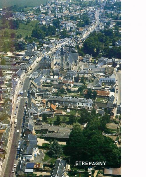 LES REMPARTS D'ETREPAGNY (Eure)