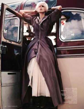 Vogue-Netherlands-Festival-Express-Stylert-8-386x500