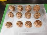 Truffes Azelia au pralin et éclats d’oranges confites