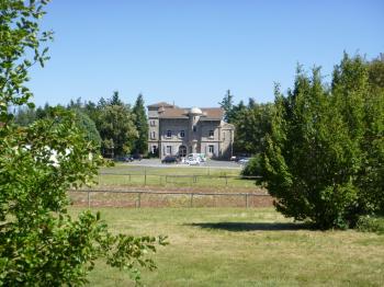 chateau de loin