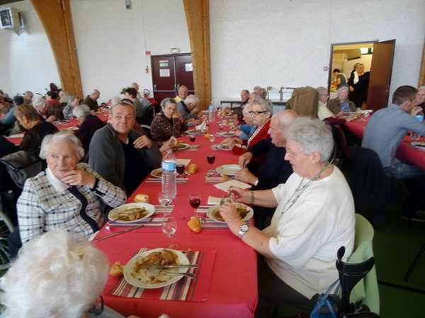 Le repas des Séniors de Châtillon sur Seine 2016, a eu un grand succès....