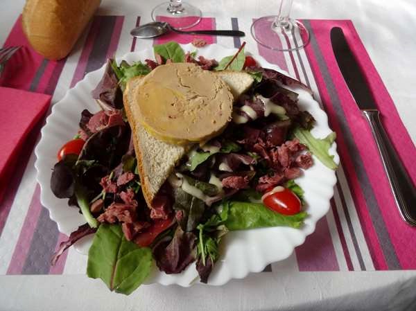 Le repas des Séniors de Châtillon sur Seine 2016, a eu un grand succès....