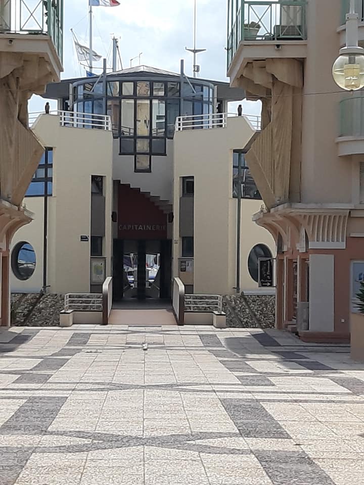 Fréjus...(6)...A suivre