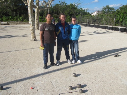 ENTRAINEMENT BOULES SPORTIVES JEUNE DU 15 MAI 2012