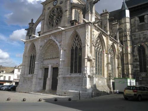 Houdan ( Yvelines)