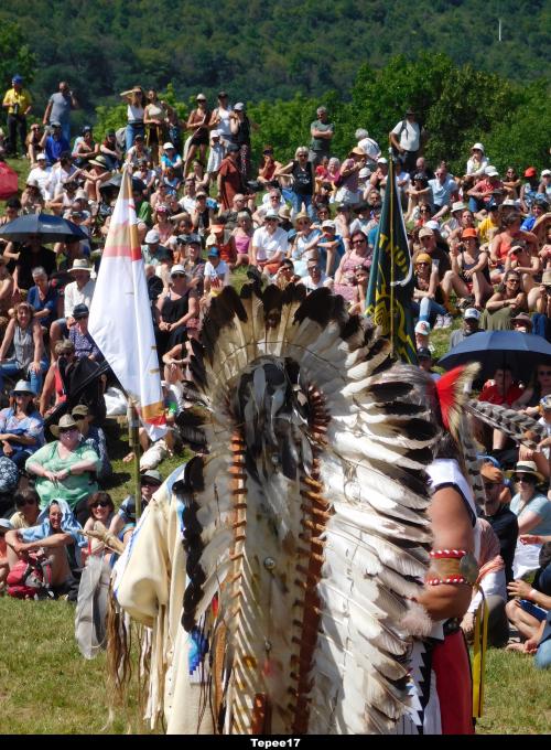 ►  Dennis Yelow Thunder 